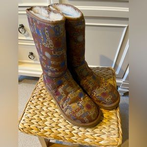 UGG Womens Tall Boots Size 10